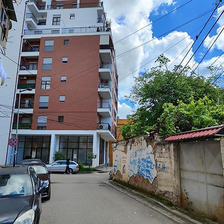 Enes Apartment Tirane Ngoại thất bức ảnh