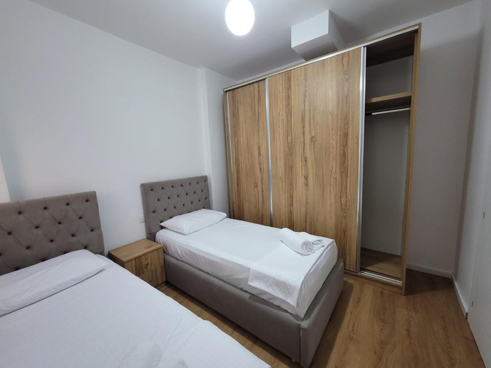 Enes Apartment Tirane Ngoại thất bức ảnh